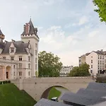 De Gramont Pau