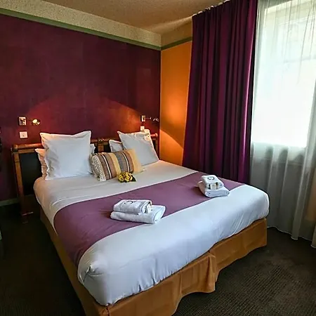 De Gramont 4* פאו