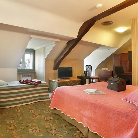 De Gramont 4*